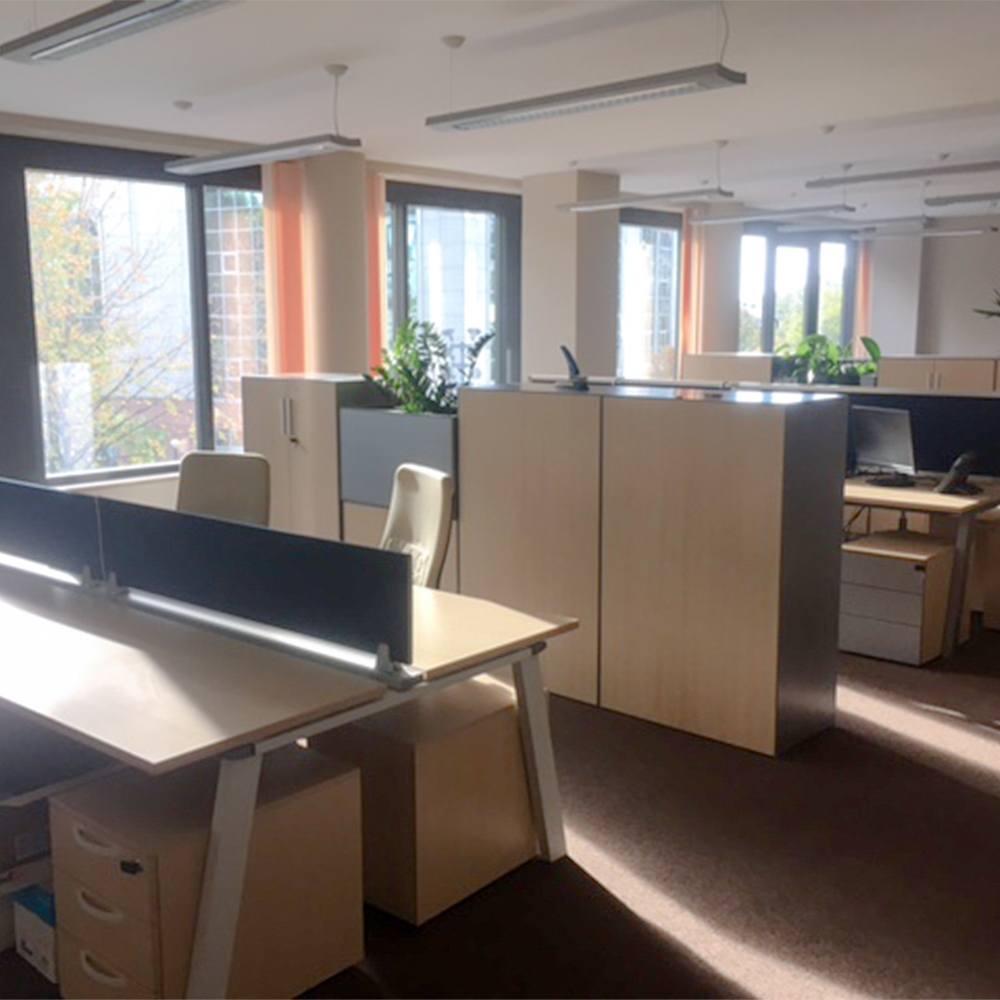 Hungary office desks