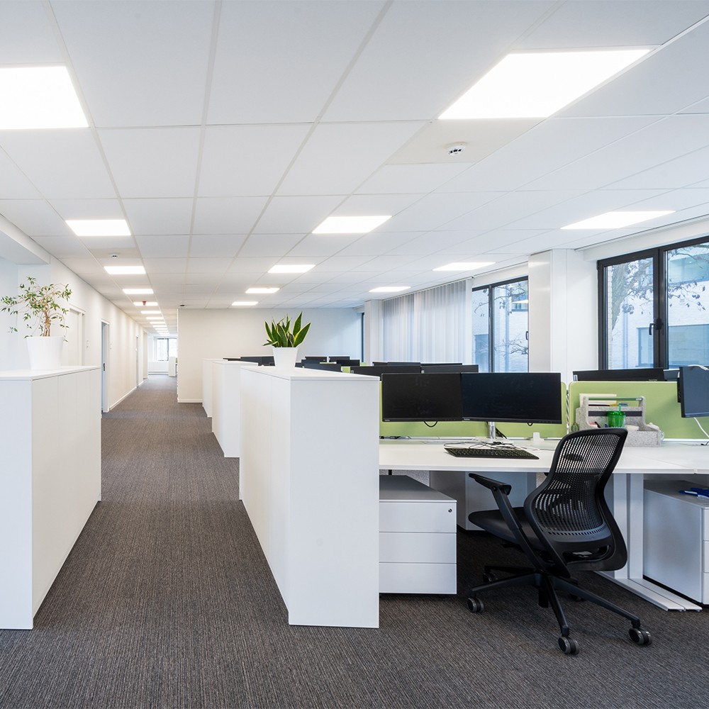 Belgium Office desks